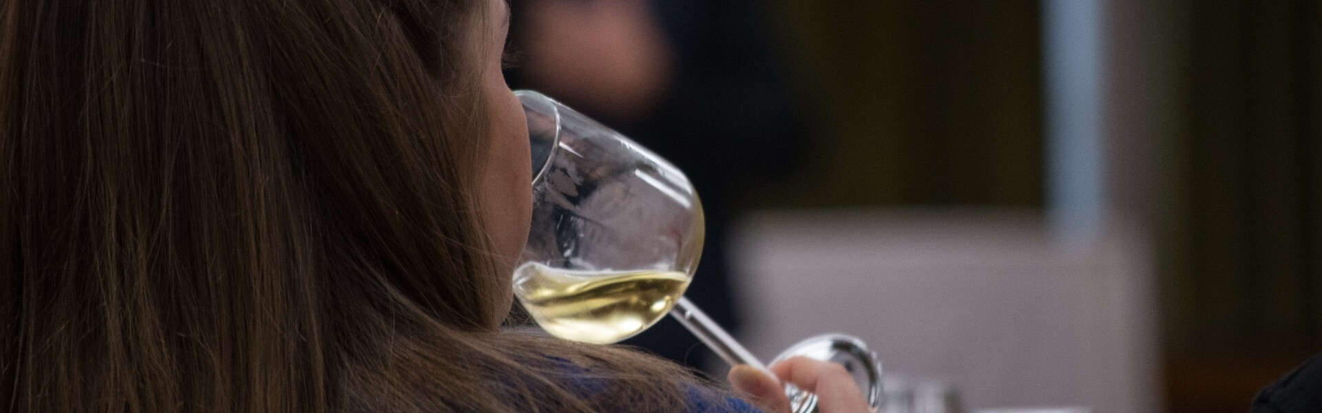 Πώς δοκιμάζουμε κρασί, πώς κάνουμε γευσιγνωσία οίνου