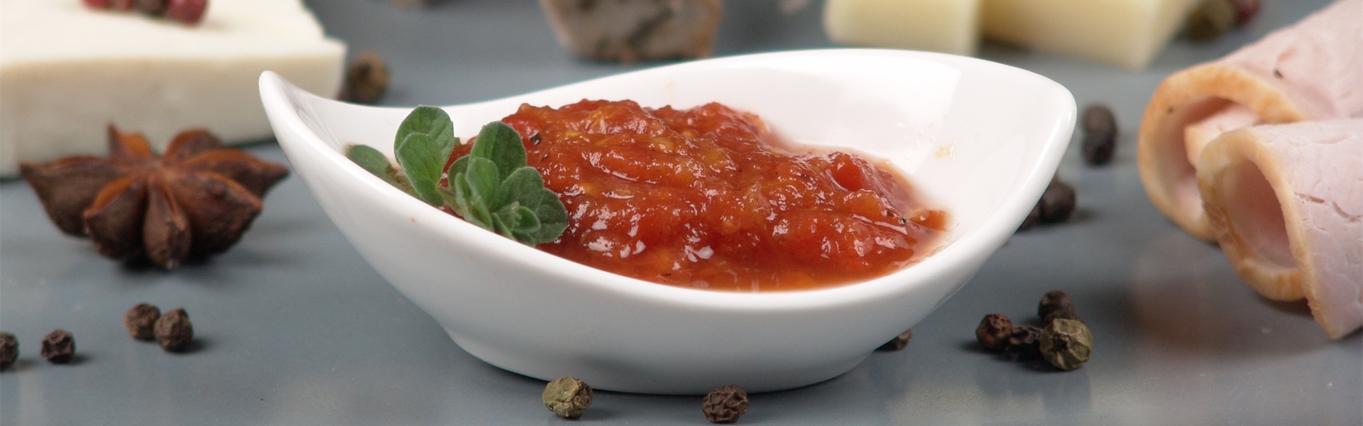 Recipe for spicy tomato marmalade / jam
